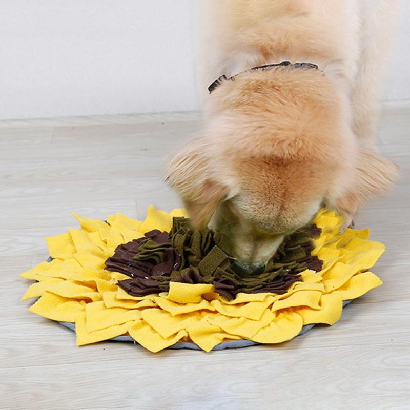 Pet Dog Sniffing Pad Sunflower Shaped Training Blanket Feeding Mat Dogs Toy